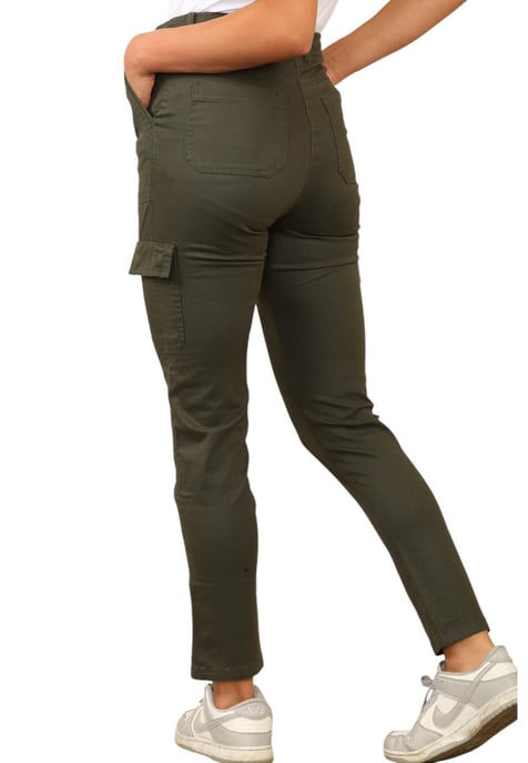 MYT Womens Cargo Chino Knöchel Grazer Hose in Khaki - Image 2