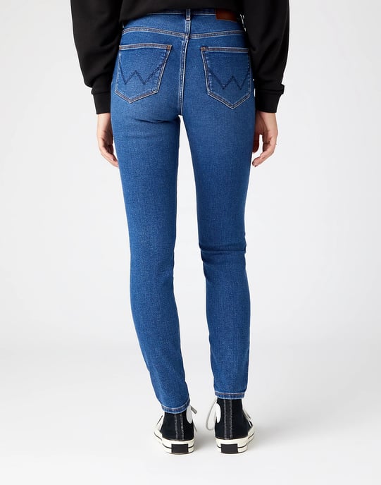 GB - Wrangler - HIGH RISE SKINNY CAMELLIA