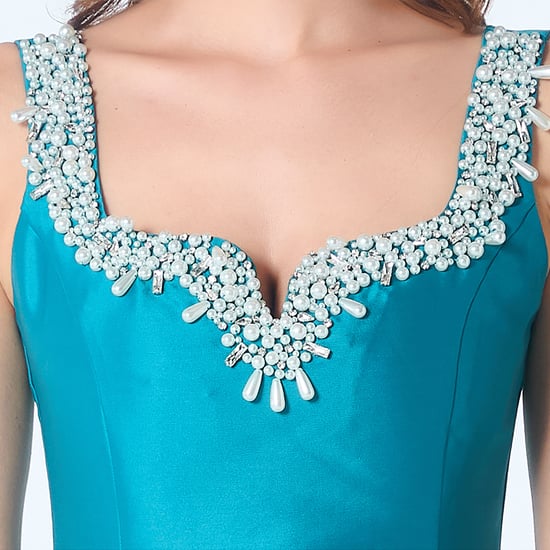 Perlenbesetztes Cocktailkleid mit herzförmigem Ausschnitt - Image 4