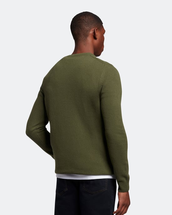 Lyle & Scott Rundhals-Lammwollpullover in Oliv - Image 3