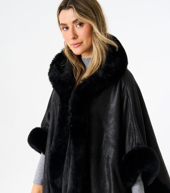 Fur Collar Pocket Detail Poncho