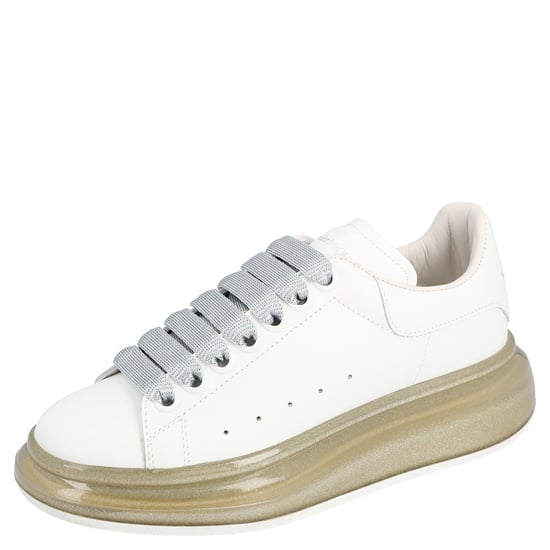 Alexander McQueen Damen Oversized Sneaker ‚Larry‘ in Weiß - Image 1