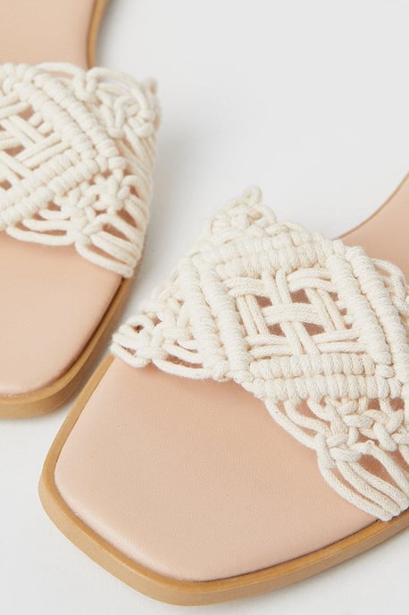 Fiyas Macrame Flat Sandals