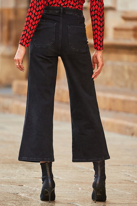 Black Wide Leg Cropped Jeans