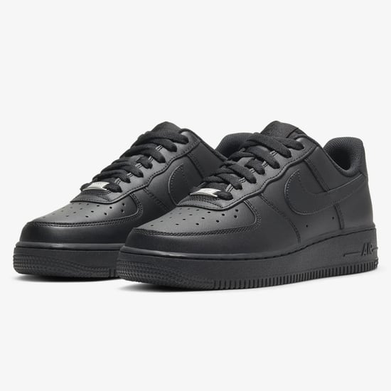 Nike Air Force 1 '07 Frauenturnschuhe in Schwarz - Image 1