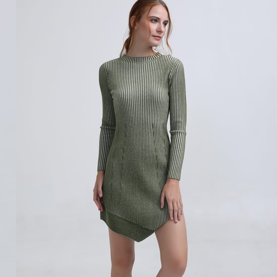 Asymmetrisches kurzes Kleid aus Rippenstrick - Image 3