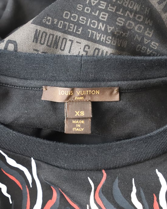 Louis Vuitton Tribalprint-T-Shirt aus schwarzer Baumwolle - Image 4