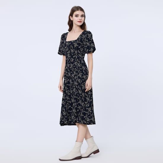 Kleid mit quadratischem Ausschnitt und Liberty-Print - Image 3