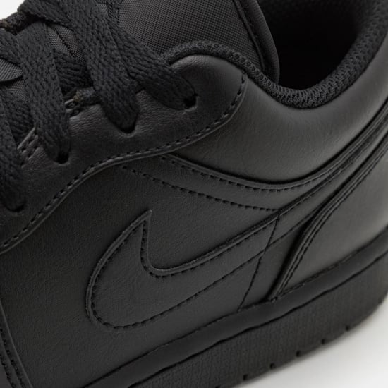Nike Air Jordan 1 Low Herren-Trainer in Schwarz/Schwarz/Weiß - Image 3