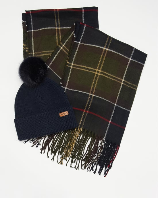 Barbour Dover Mütze & Hailes Schal Geschenkeset - Image 2