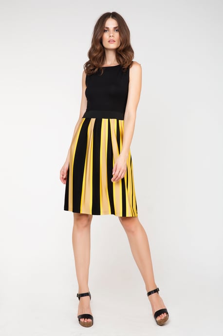 Ärmelloses Sommerkleid in Schwarz - Image 2