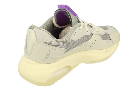 Nike Air Jordan 200e Frauen Weiß Turnschuhe - Image 3