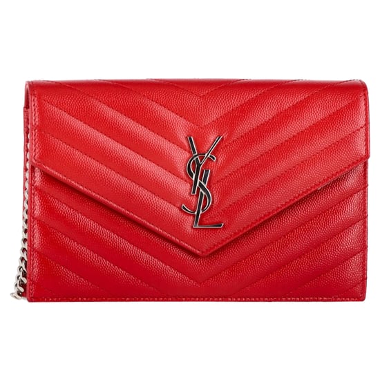 Saint Laurent Klassische Cassandre Matelassé Geldbörse mit Kettenriemen aus rotem Leder - Image 1