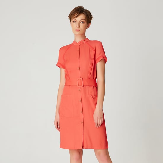Kurzes strukturiertes Hemdkleid - Image 4
