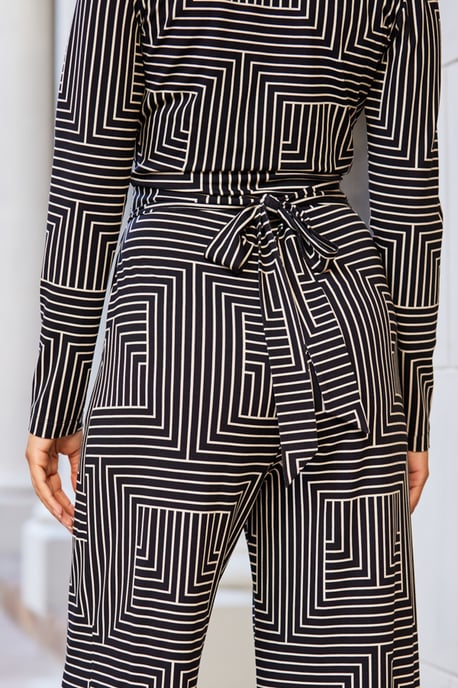 Black & White Geometric Print Wrap Front Wide Leg Jumpsuit With Pockets