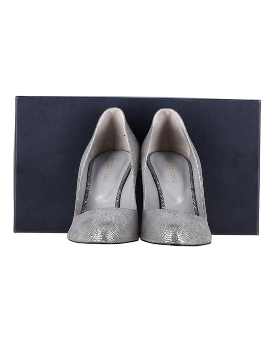 Sergio Rossi Pumps mit runder Spitze aus silbernem Leder - Image 2