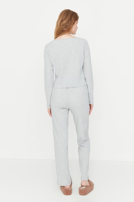 Trendyol Femmes  Vélo Collier Pyjama Ensemble 2 pieces - Image 5