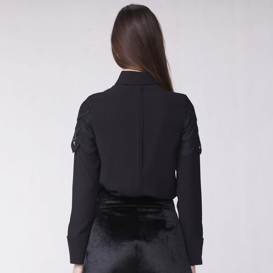 Shirt aus Spitze mit Wellenschliff - Image 2