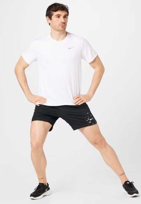 Nike Dri Fit Herren Miler Kurzarm-T-Shirt in Weiß - Image 3