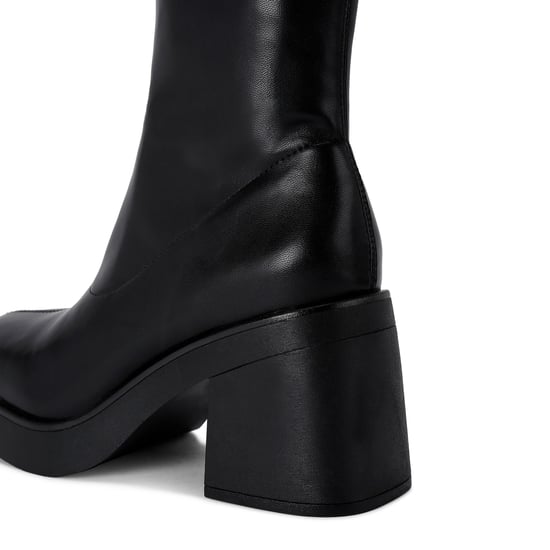 KG Kurt Geiger  Sylvie Boots