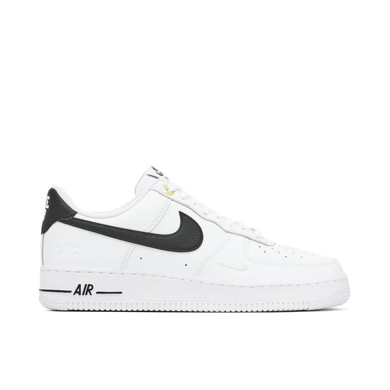 Nike Air Force 1 Niedrig '07 LV8 Schwarz/Weiß - Image 1