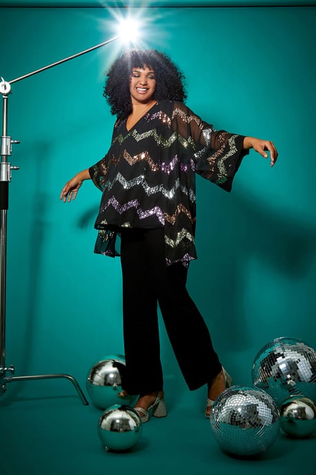 Curve 3/4 Sleeve Sequin Zig Zag Kimono