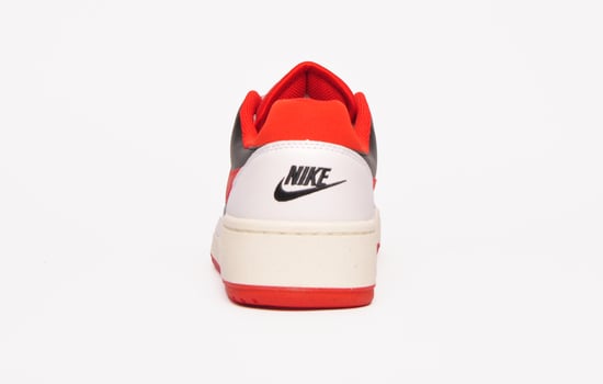 Nike Full Force Lo Rote Details Weiße Turnschuhe - Image 3