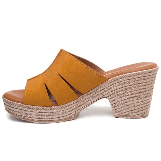 Confortable wedge sandal Purapiel in Mustard