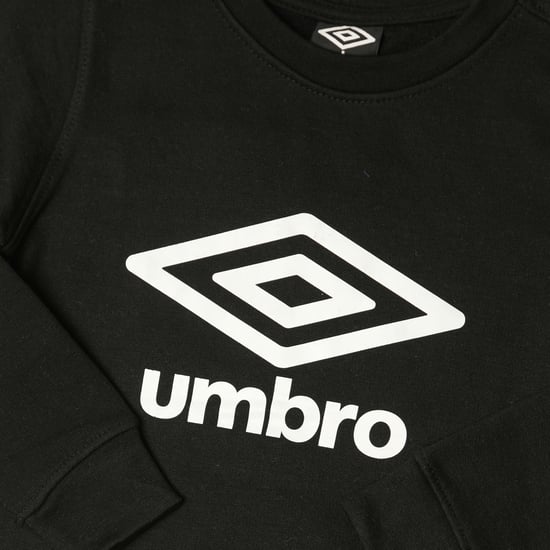 Boy's Umbro Large Logo Crew Sweat in Black
