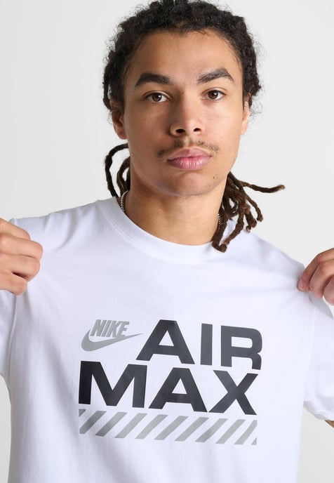 Nike Air Max Grafik Herren T-Shirt in Weiß - Image 3