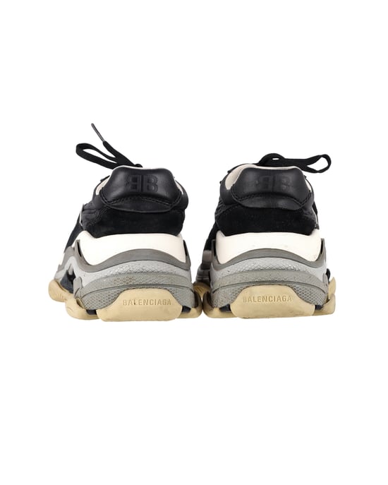Balenciaga Triple S Sneakers aus schwarzem und burgunderfarbenem Wildleder - Image 3