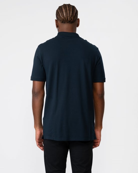Lyle & Scott Tonal Eagle Marineblaues Poloshirt - Image 4