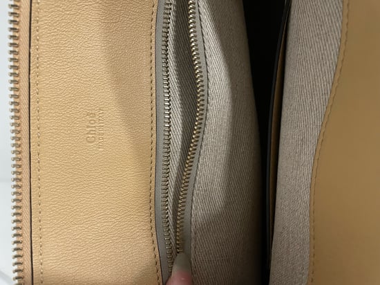 Chloe Edith Fransen Mittelgroße Tasche in beigem Leinen und hellbraunem Kalbsleder - Image 5