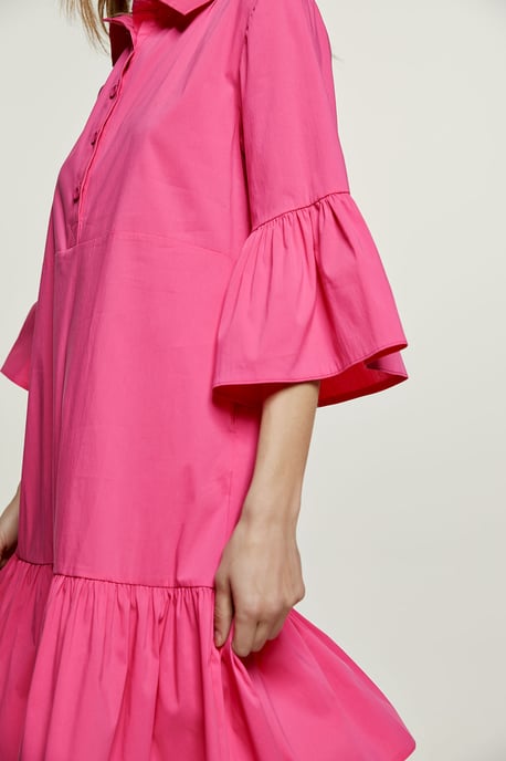 Fuchsiafarbenes Kleid mit Glockenärmeln und Rüschensaum - Image 4