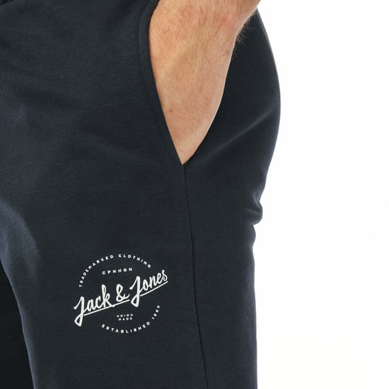 Men's Jack Jones Arthur Jog Sweat Shorts in Navy