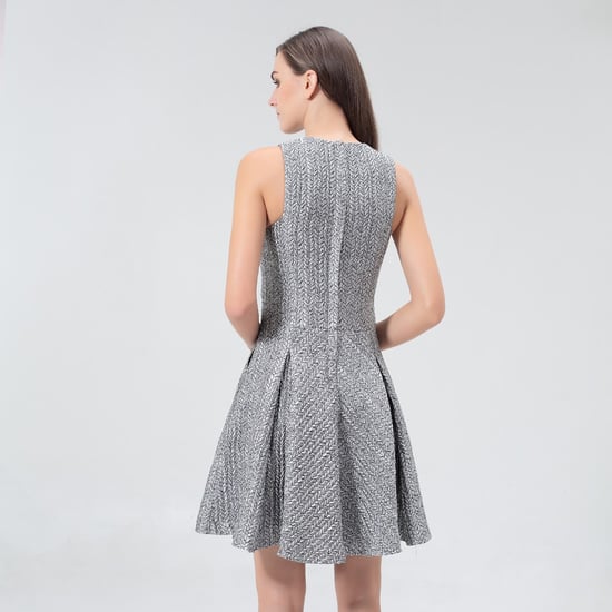 Silbernes Jacquard-Kleid in figurbetonter Passform - Image 2