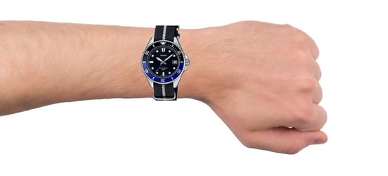 Casio Casio Kollektion Unisex schwarze Uhr MDV-10C-1A2VEF - Image 2