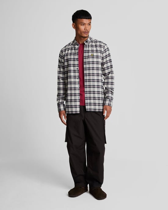 Lyle & Scott Kariertes Flanell-Langarmhemd in Marineblau - Image 2