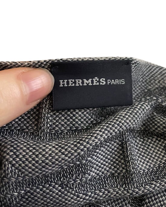 Hermès Kettenmotiv Strickschal aus grauer Baumwolle und Seide - Image 2