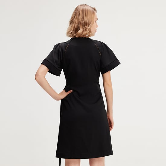 Minimalistisches Wickelkleid - Image 4