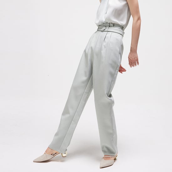 Karottenhose mit Gürtel - Image 1