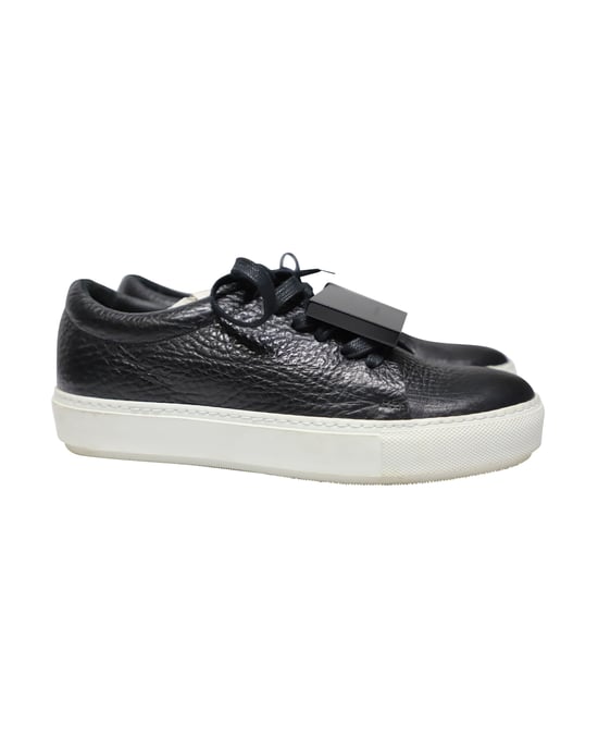 Acne Studios Adriana Low Top Sneakers aus schwarzem Kalbsleder - Image 3