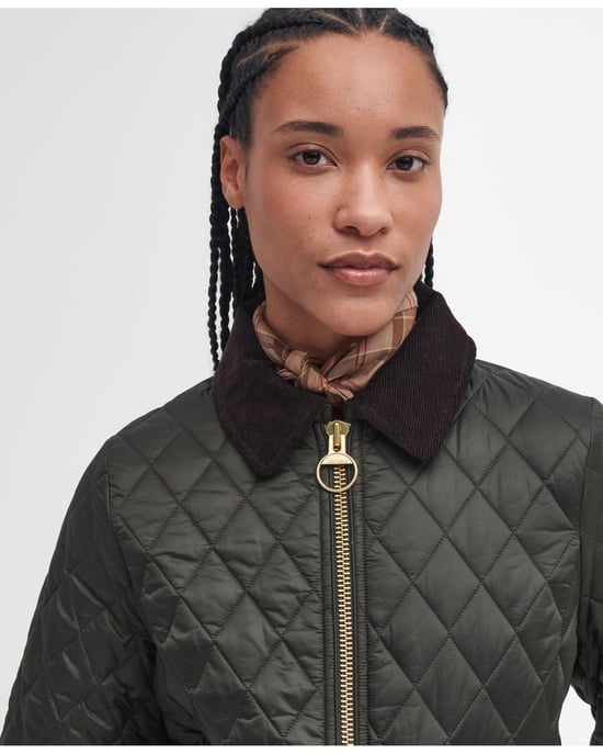Barbour Fitted Beadnell Womens Quilted Jacket - Image 2