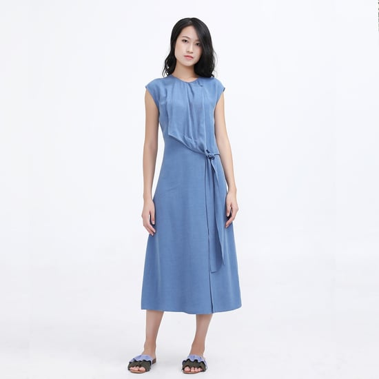 Minimalistisches Midikleid mit seitlicher Krawatte - Image 2
