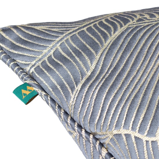 Wylder Tropics Seymour Besticktes Jacquard-Satin-Kissen mit Paspelierung und Polyesterfüllung - Image 3