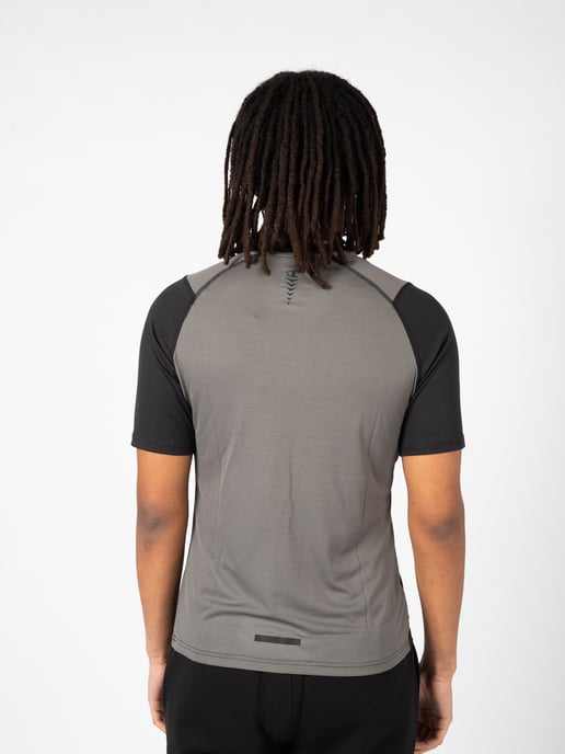 Champion T-Shirt Herren schwarz - Image 4