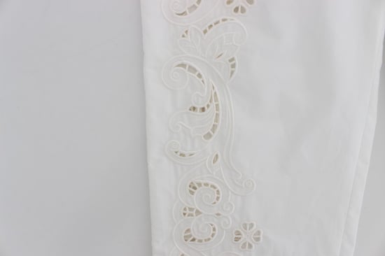 Dolce & Gabbana Damen Kleid mit weißen Blumen und Ausschnitten Sicily Hosen - Image 6