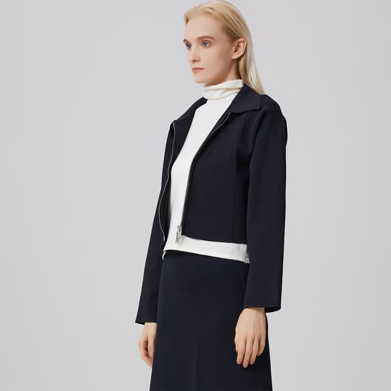 Minimalistische Crop-Jacke mit Frontreißverschluss - Image 2