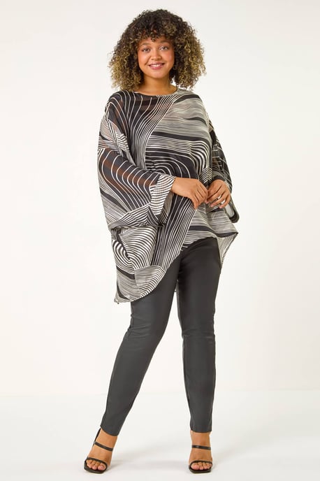 Curve Mono Wave Print Woven Top