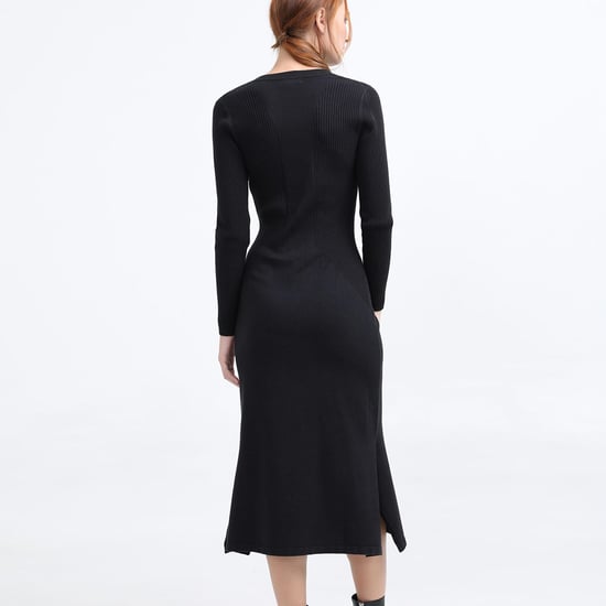 Midi-Pullover-Kleid mit V-Ausschnitt - Image 3